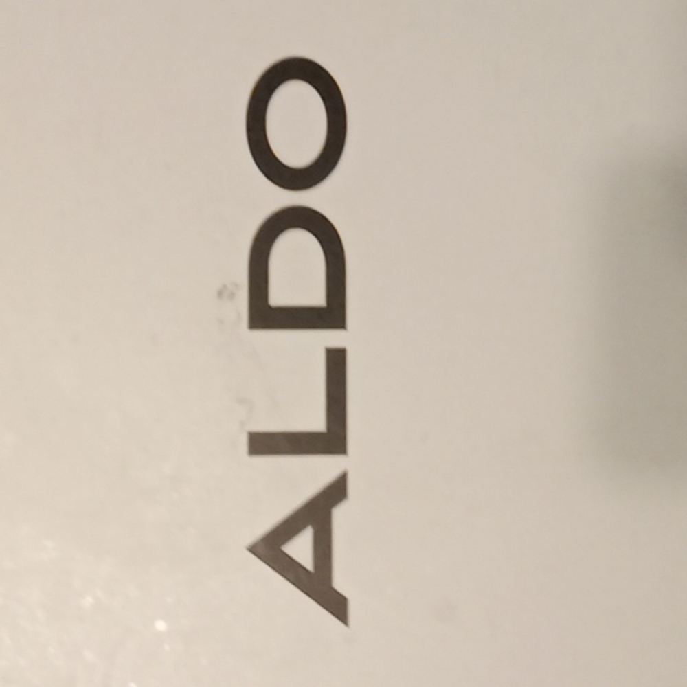 Aldo - Picture 4 of 4